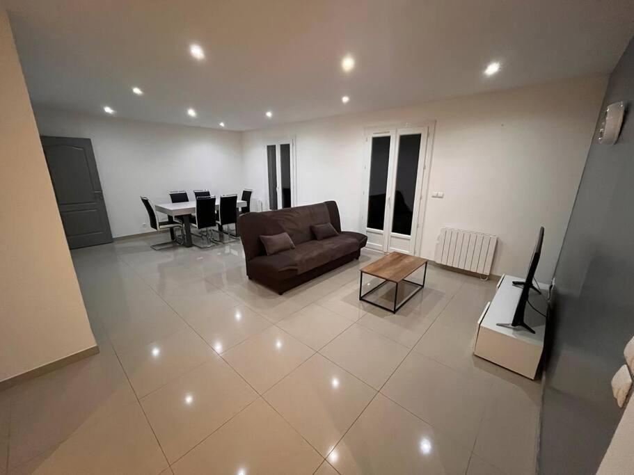 Maison Dans Residence Pavillonnaire Paisible Cannes-Ecluse Exterior photo